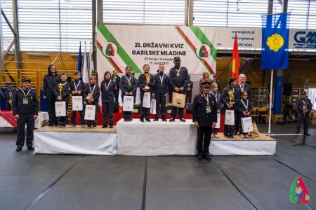 7. Zmagovalne ekipe v kategoriji pionirjev.